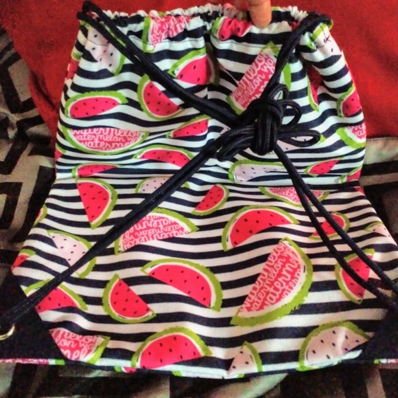 Tote - Picture 1 of 3